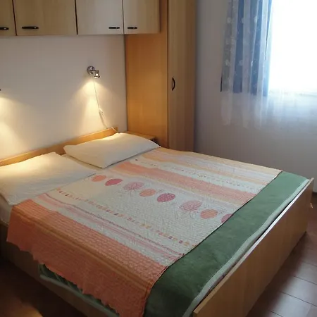 Apartment Skender Čižići